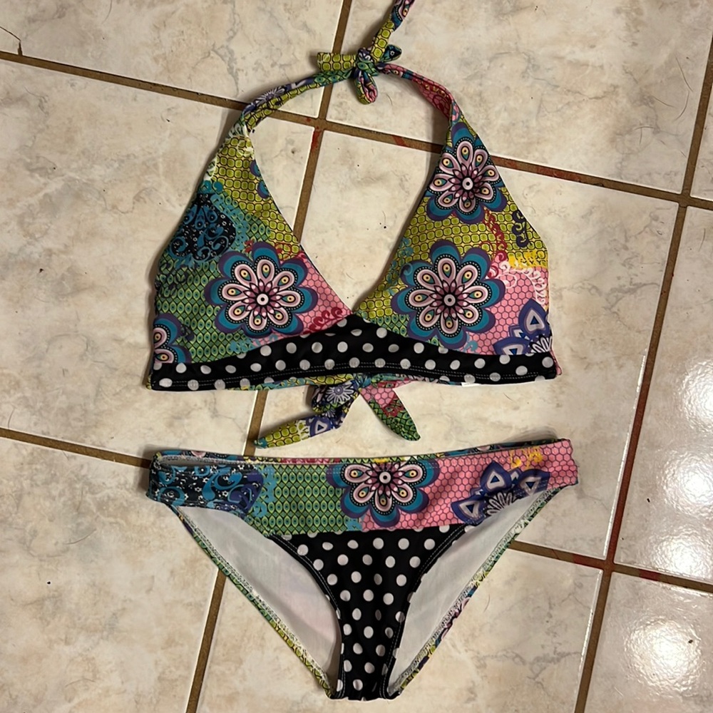 That 70’s Show bikini. Size small.